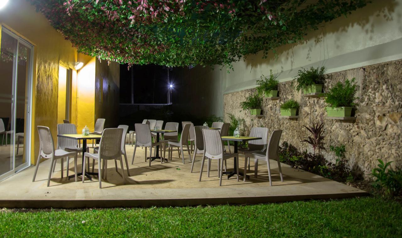 Hotel Zar Merida Exterior photo