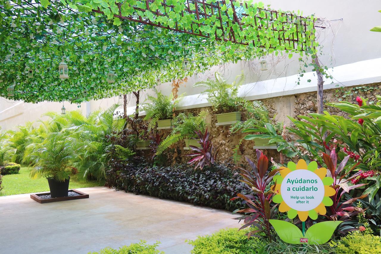Hotel Zar Merida Exterior photo